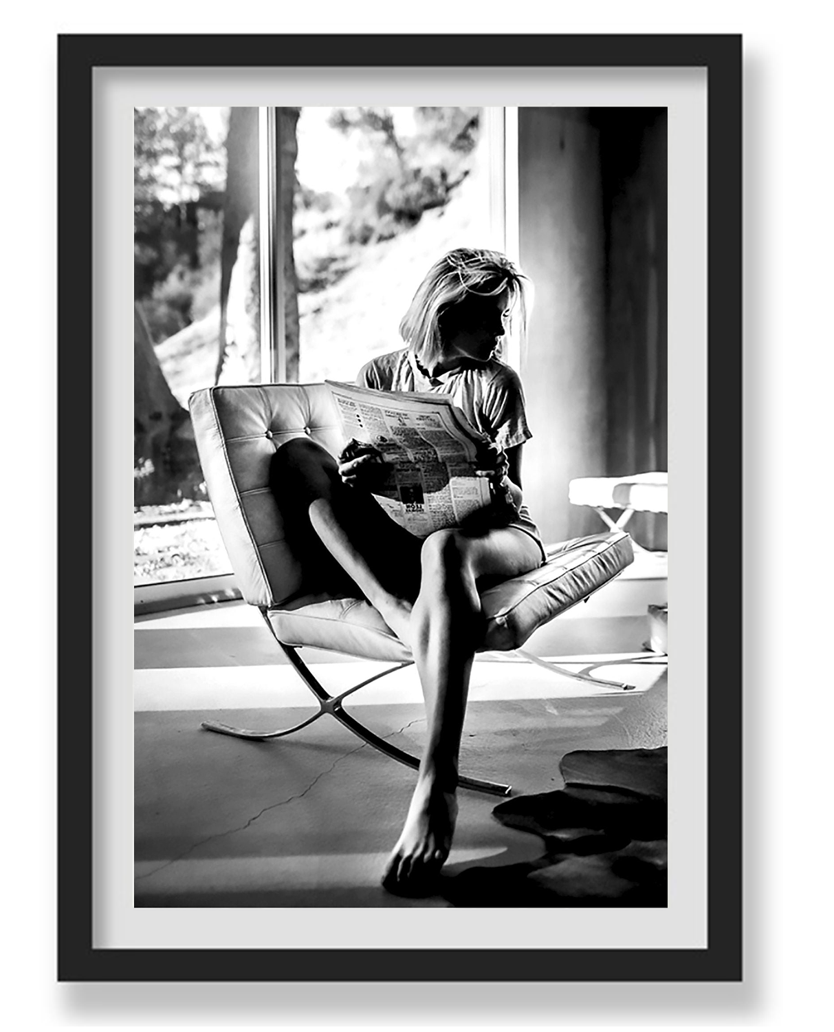 BLACK AND WHITE WALL ART